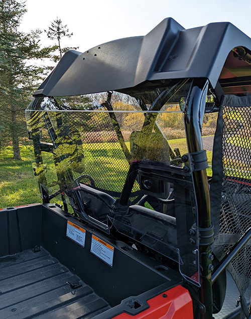 HONDA PIONEER 520 REAR WINDSHIELD